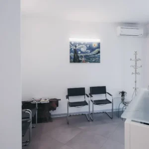 Reception studio dentistico in vendita